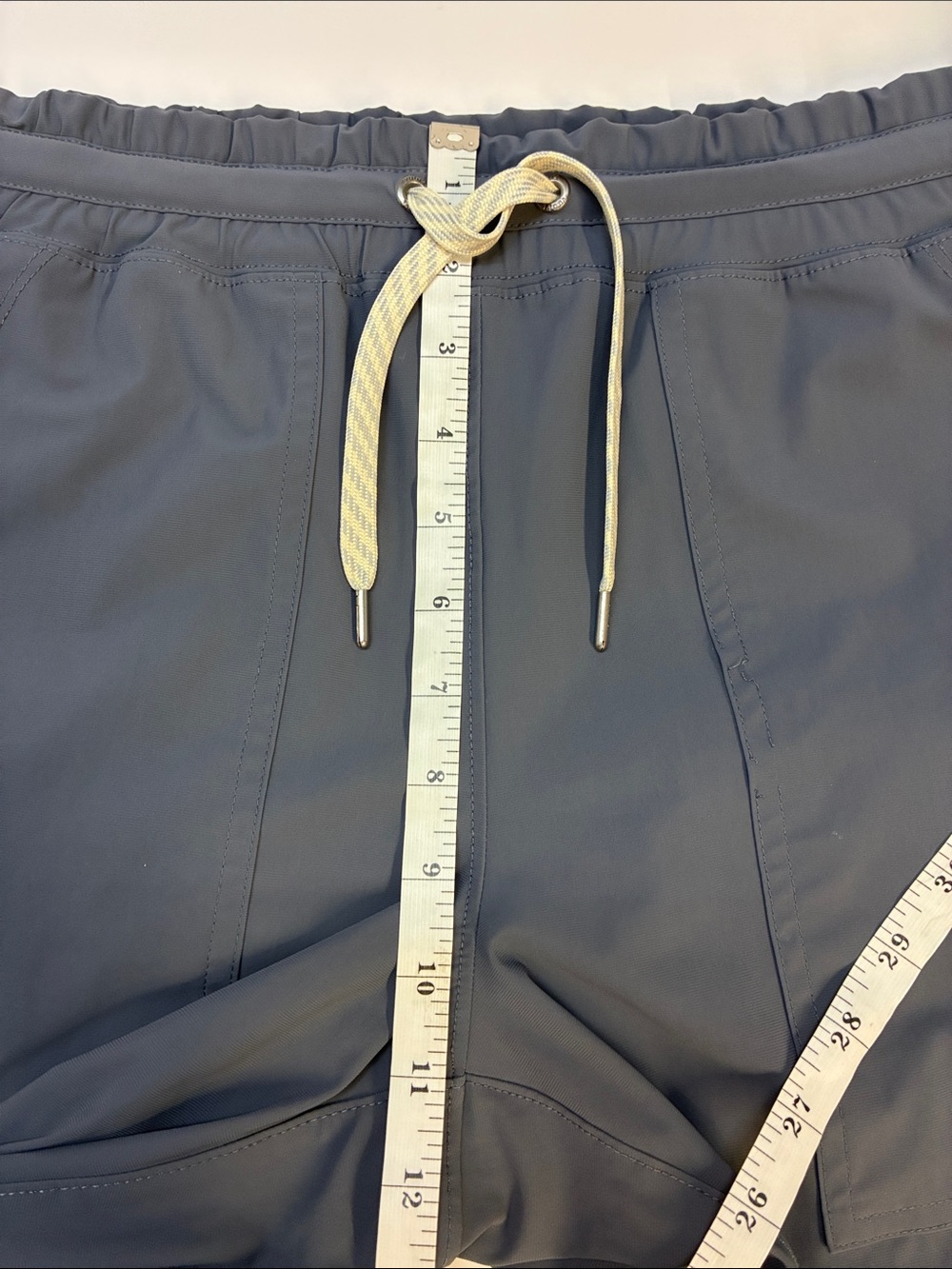 Vuori Women's Miles Jogger, grey, Women’s Small - Picture 13 of 16